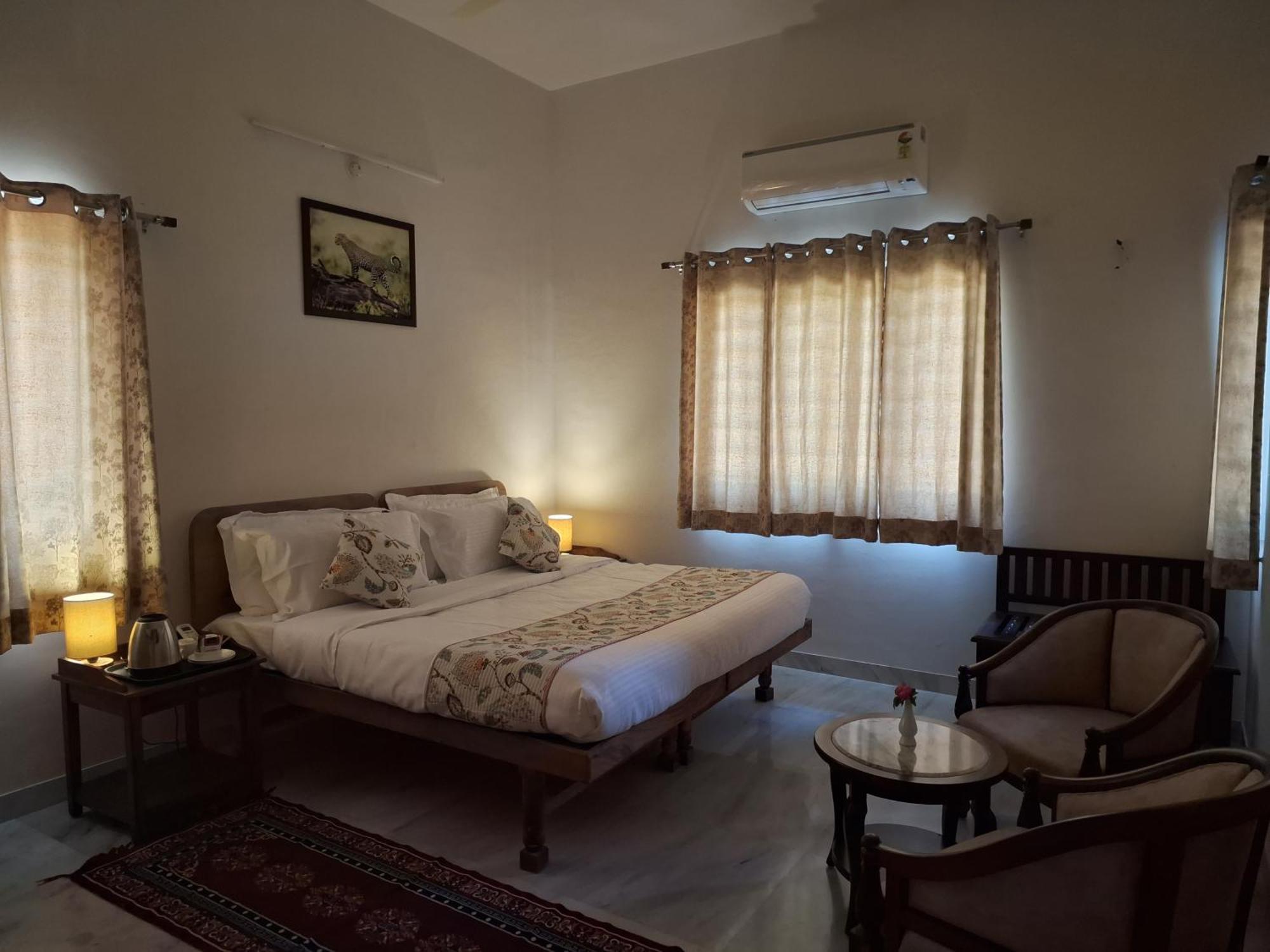 Keen Leopard Homestay Jawai Bandh Exterior photo